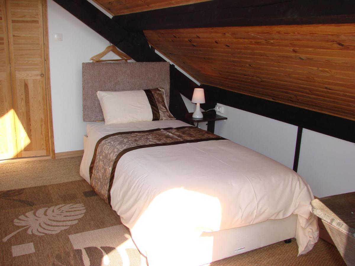 La Blanche Roche Bed & Breakfast Sourdeval Dış mekan fotoğraf