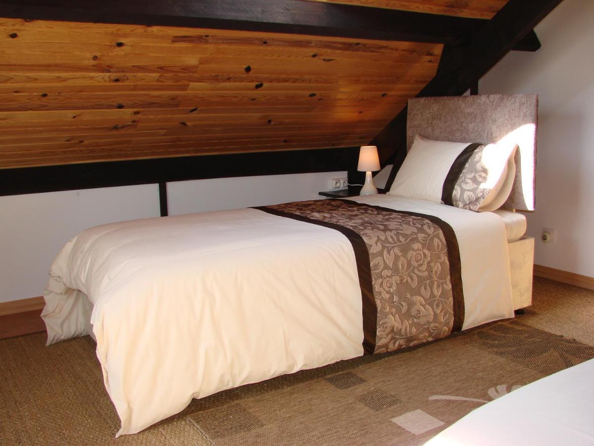 La Blanche Roche Bed & Breakfast Sourdeval Dış mekan fotoğraf