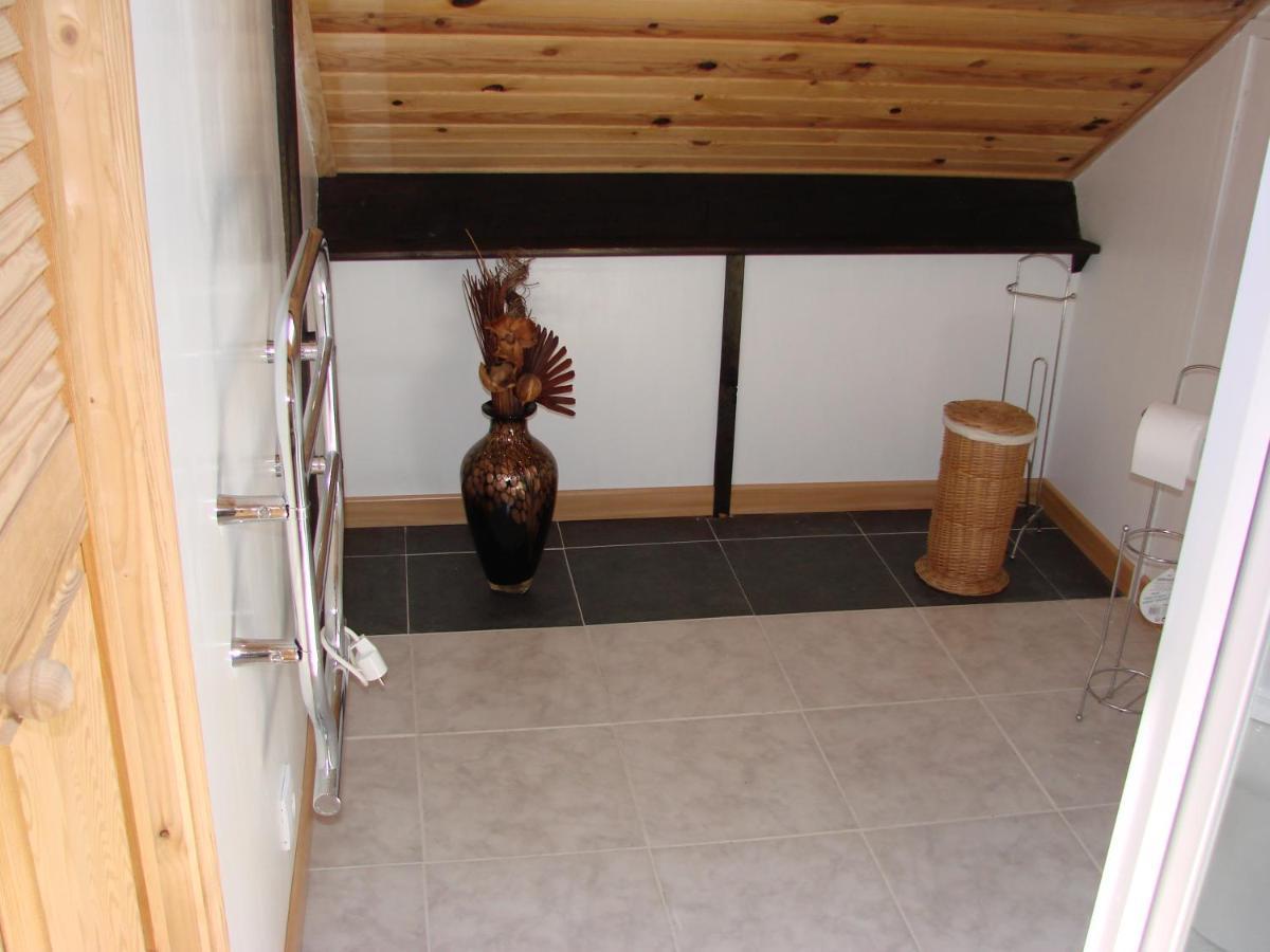 La Blanche Roche Bed & Breakfast Sourdeval Dış mekan fotoğraf