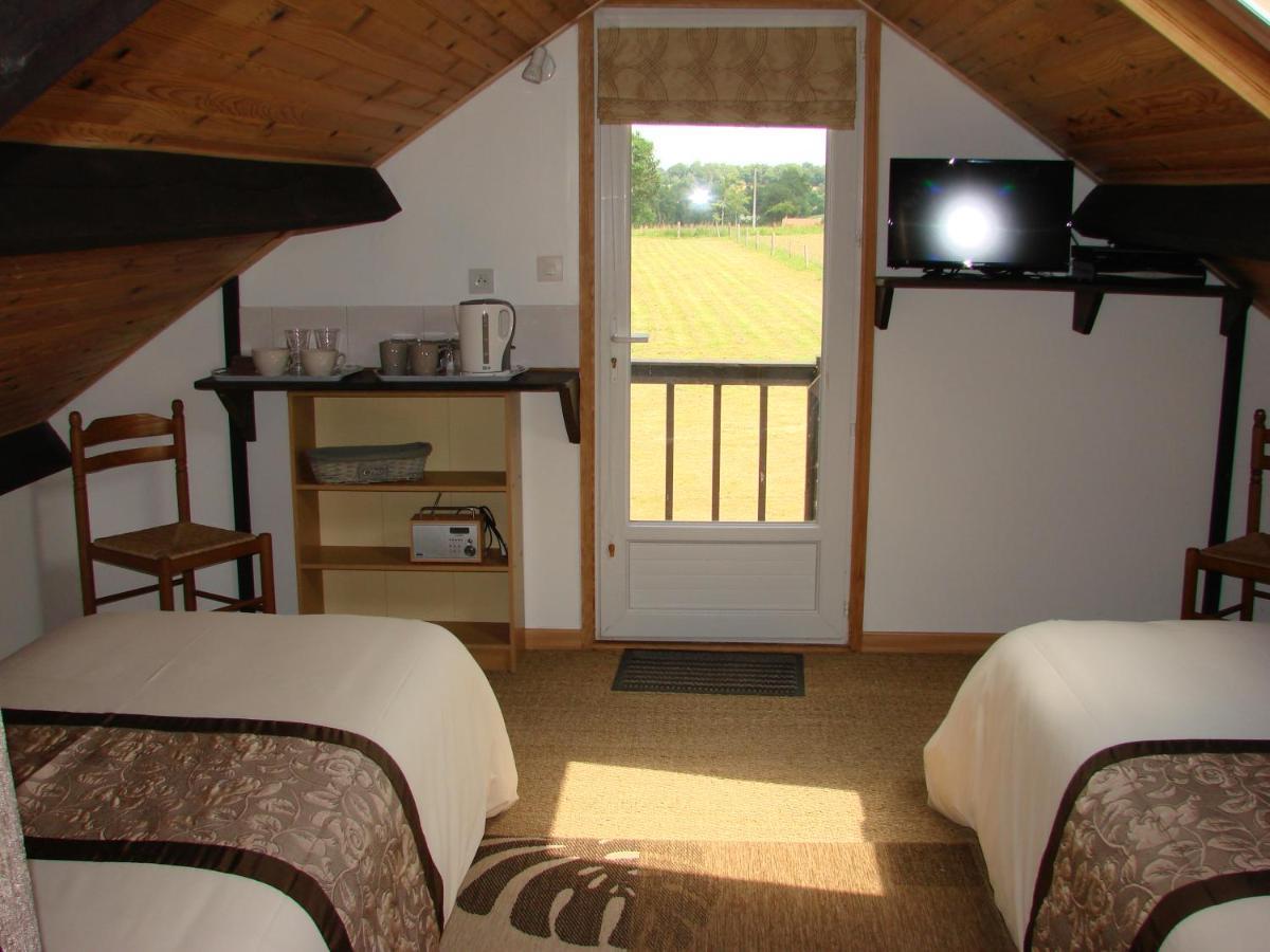 La Blanche Roche Bed & Breakfast Sourdeval Dış mekan fotoğraf